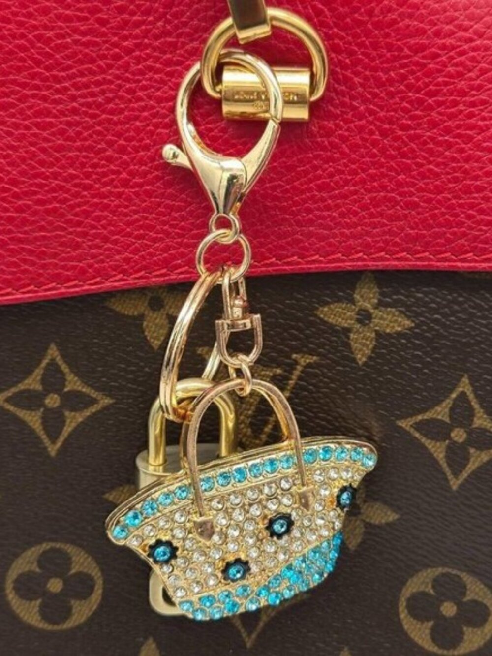 Louis Vuitton Gold Padlock 🔒 Key Set Authentic LV w/ Unbranded Bag Keychain - Picture 8 of 9